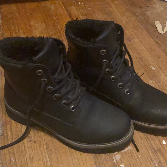 Oker Leather Fluffy Boots - Picture 3 of 4